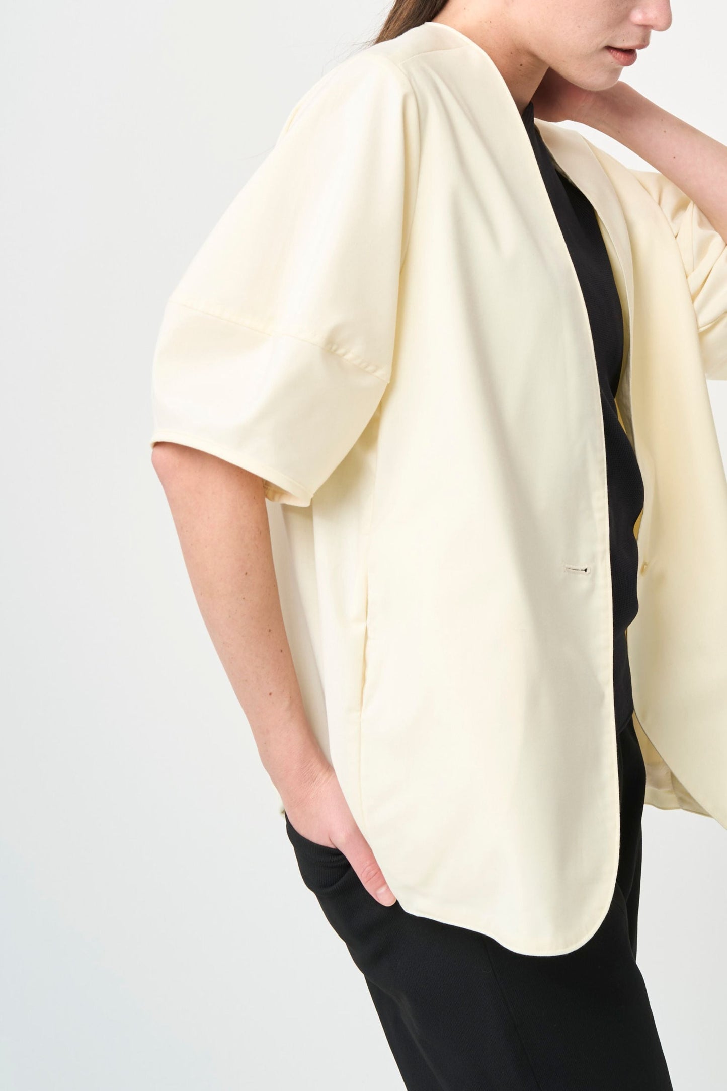 Short Sleeves Cubic Jacket - WHITE
