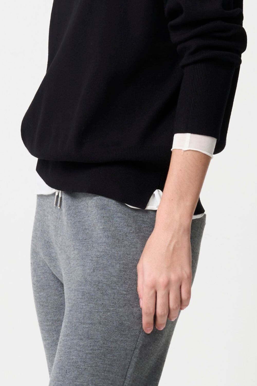 再入荷 Smooth Island Knit - BLACK