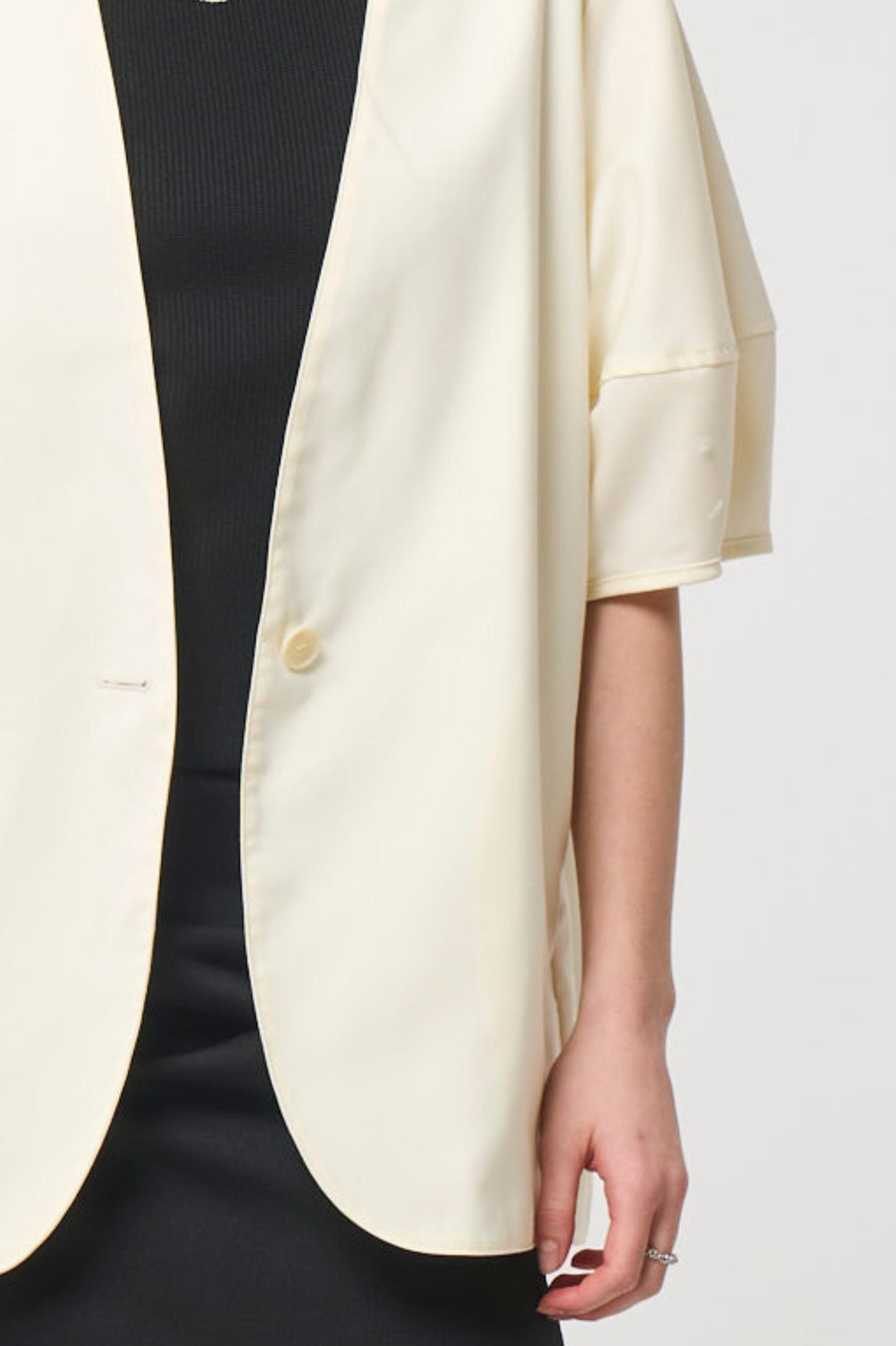Short Sleeves Cubic Jacket - WHITE