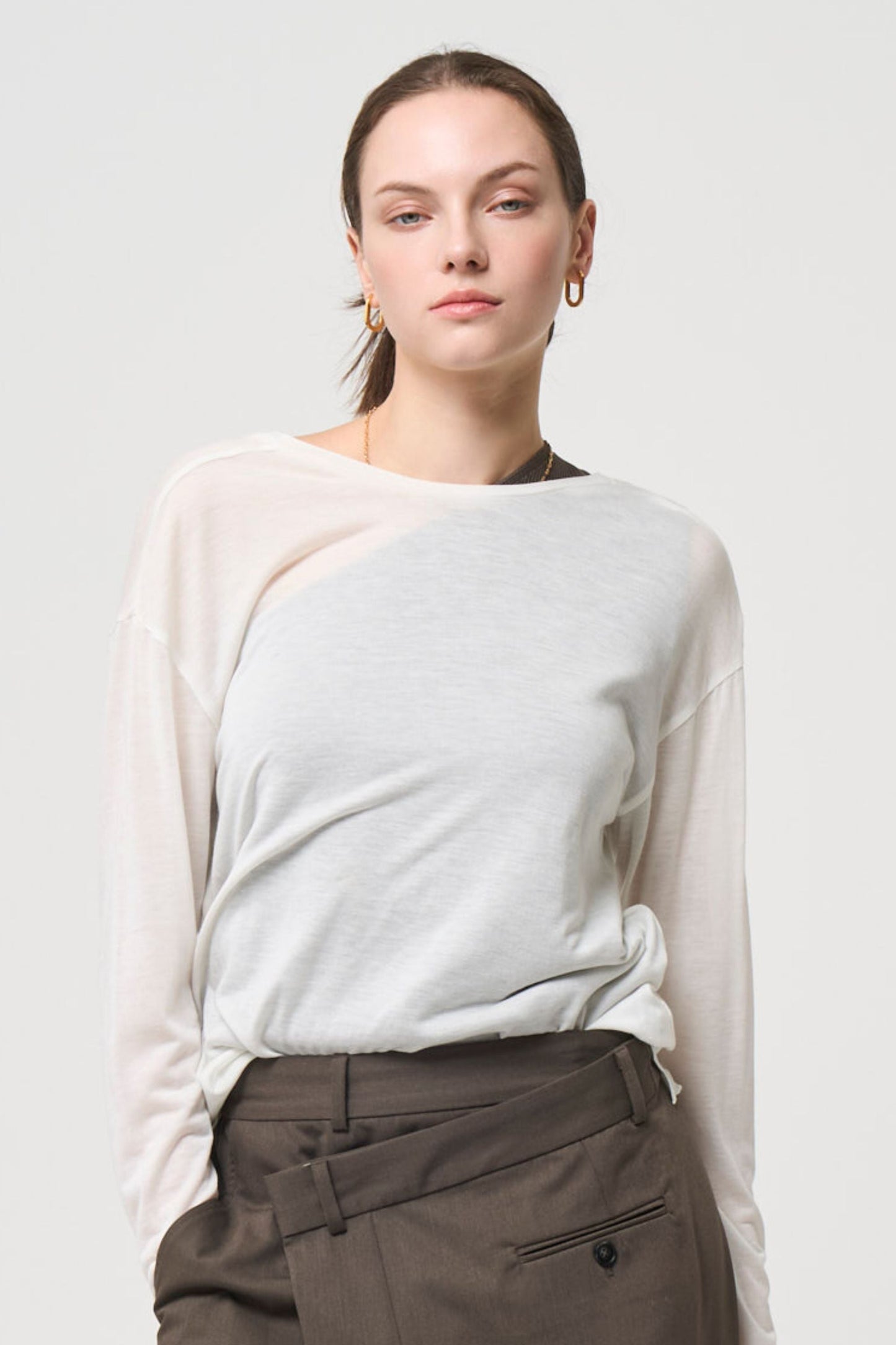 Minimal Shoulder Cutsew - SAND BEIGE