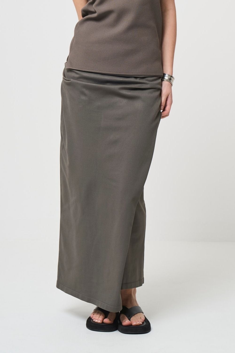 RESTOCK!  Smooth Gather Knit Skirt - TAUPE