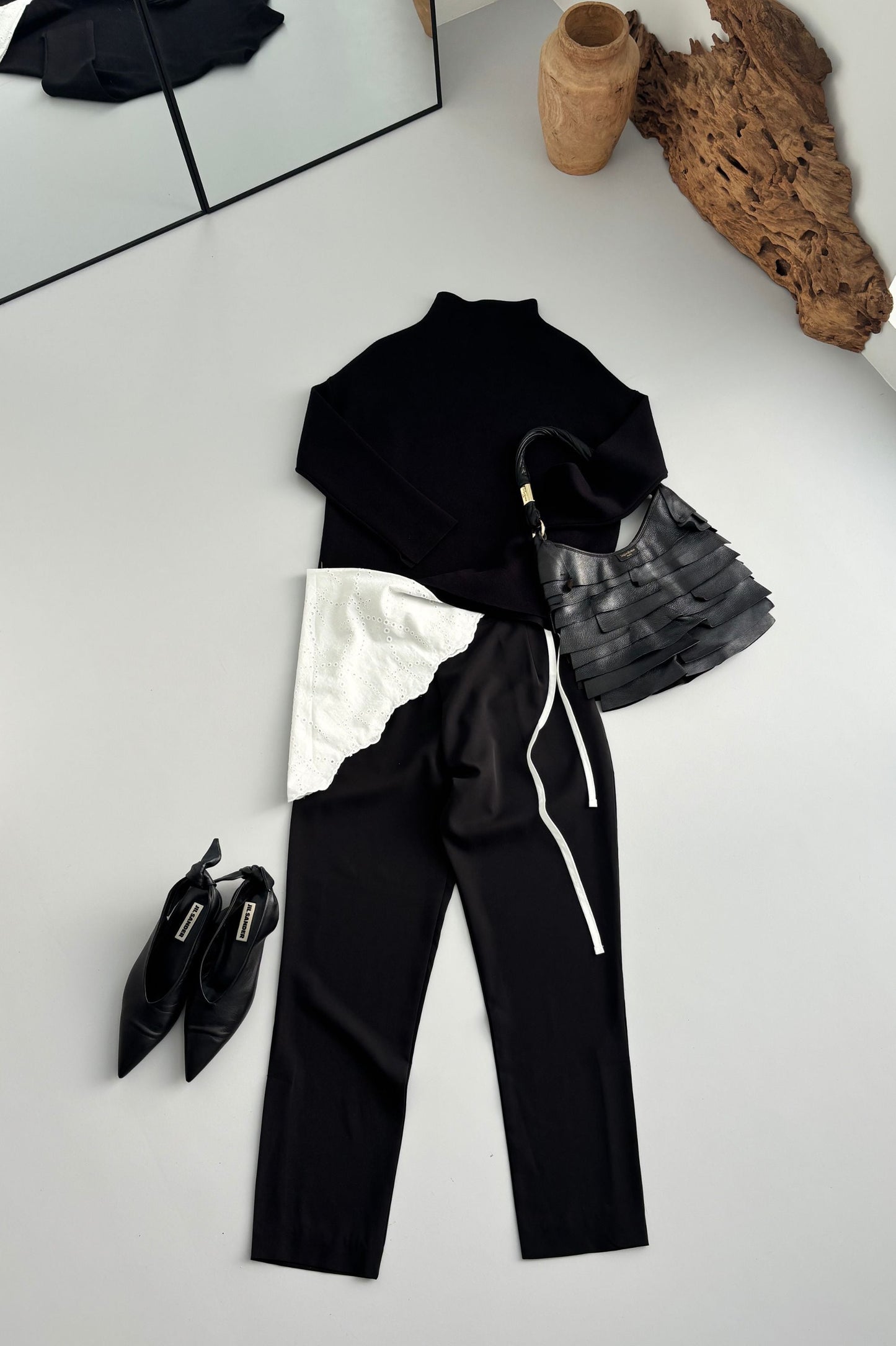 Cotton Lace Triangle Scarf - BLACK・WHITE