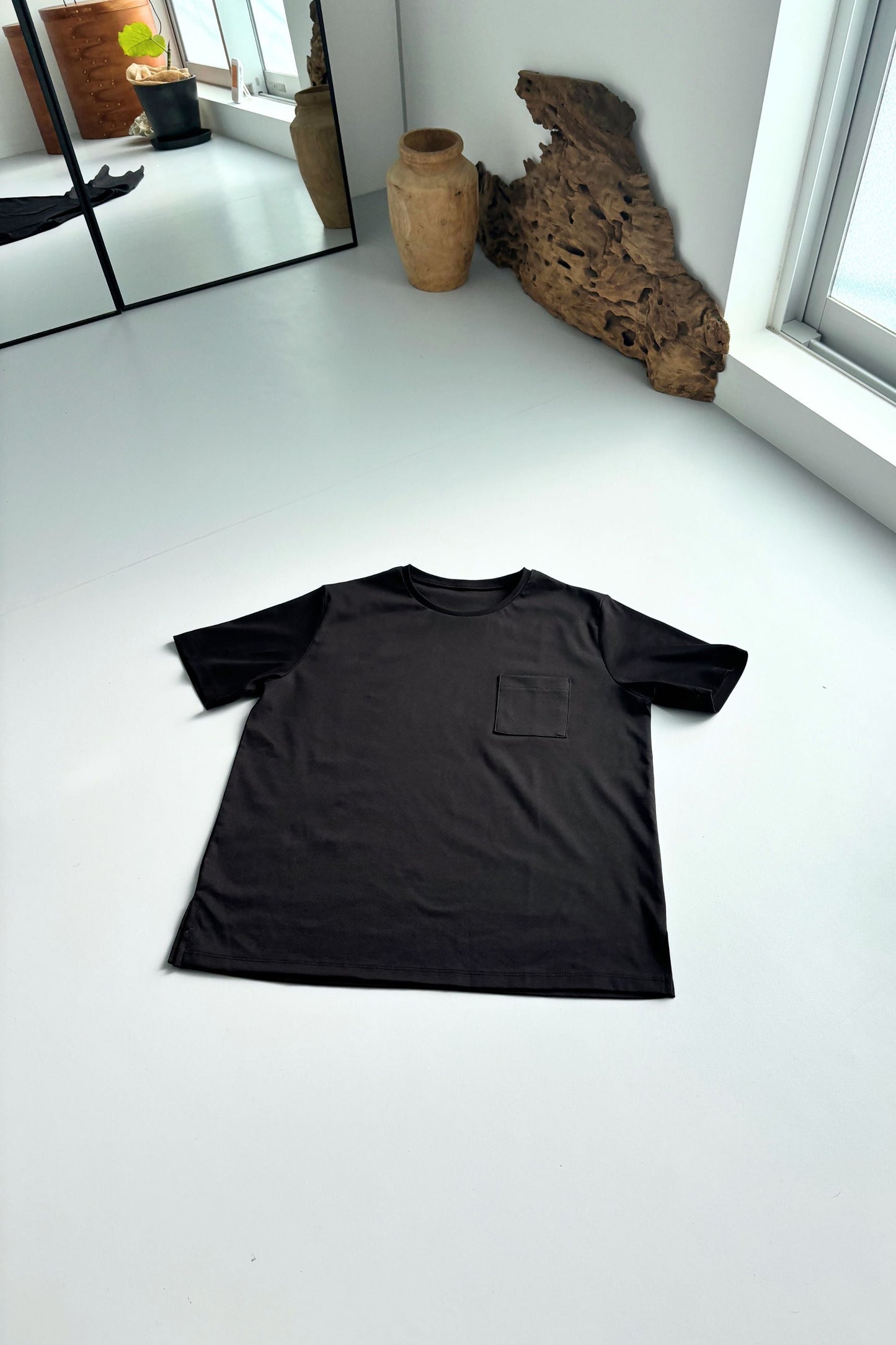 Minimal Pocket Silket T-shirts - BLACK・WHITE・DARK GRAY