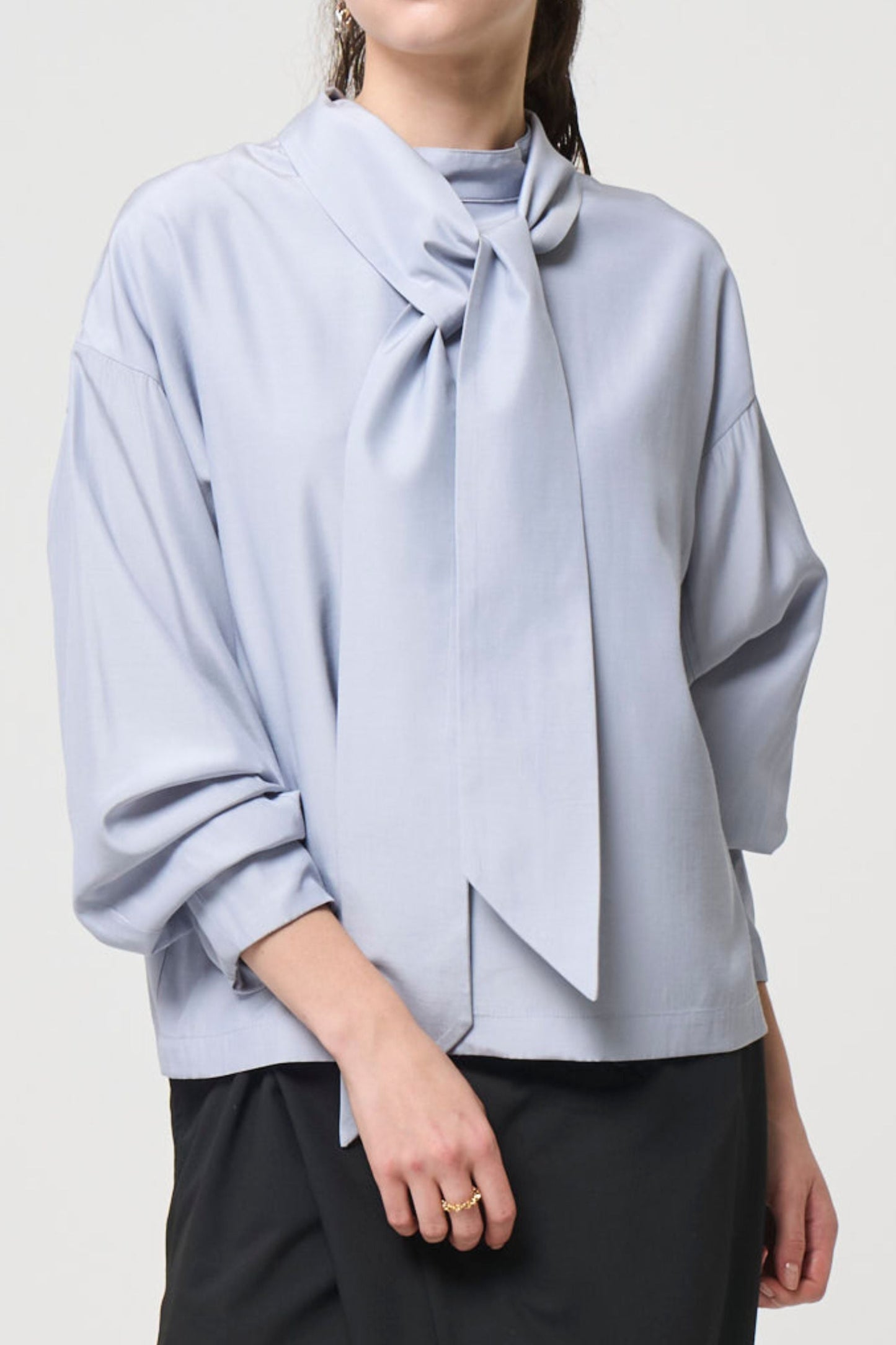 Ribbon Blouse - ICE GRAY