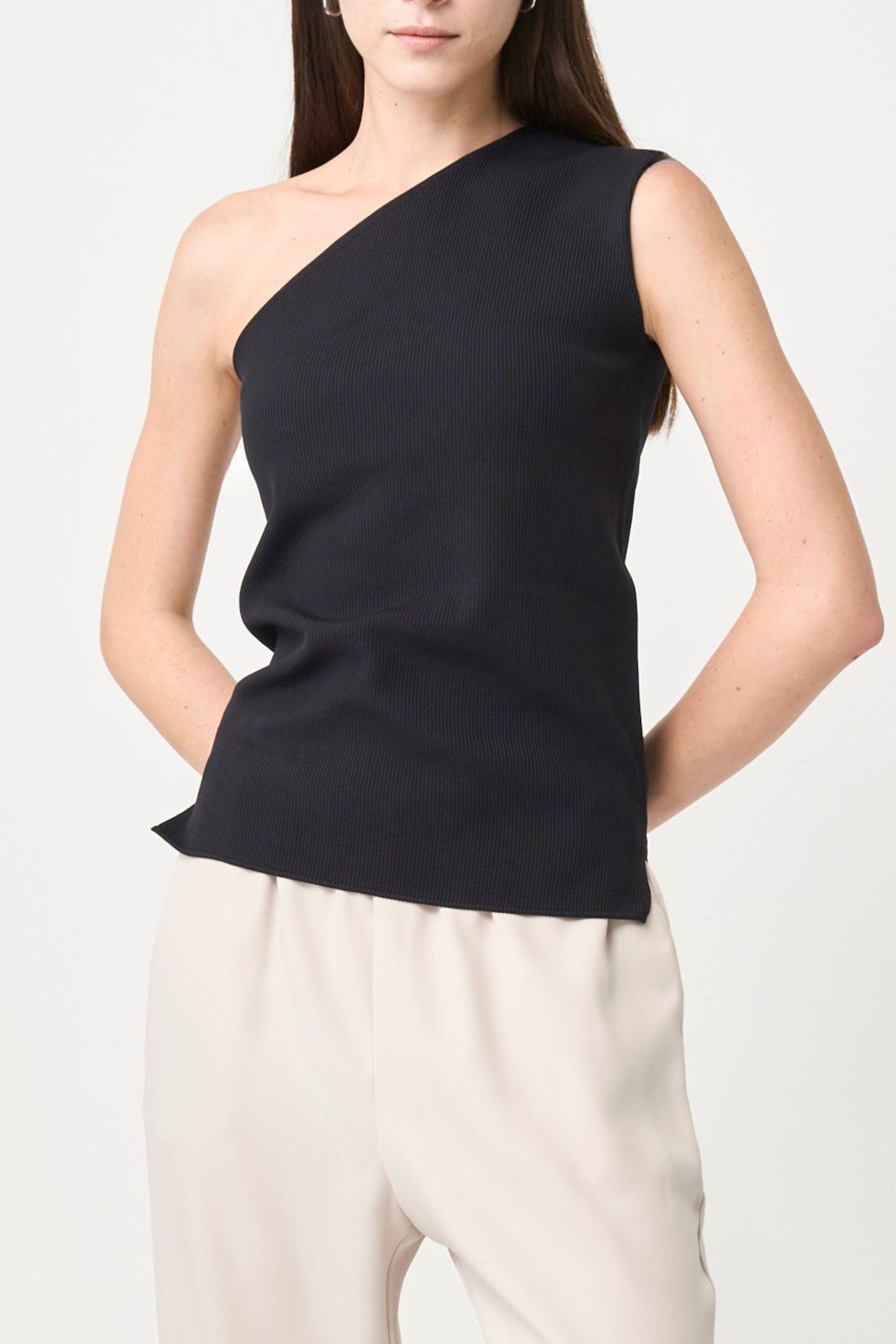 Minimal Shoulder Cutsew - WHITE