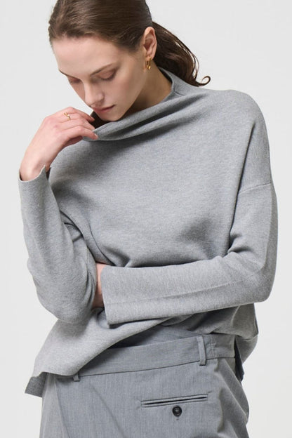 Bottle neck Knit - GRAY