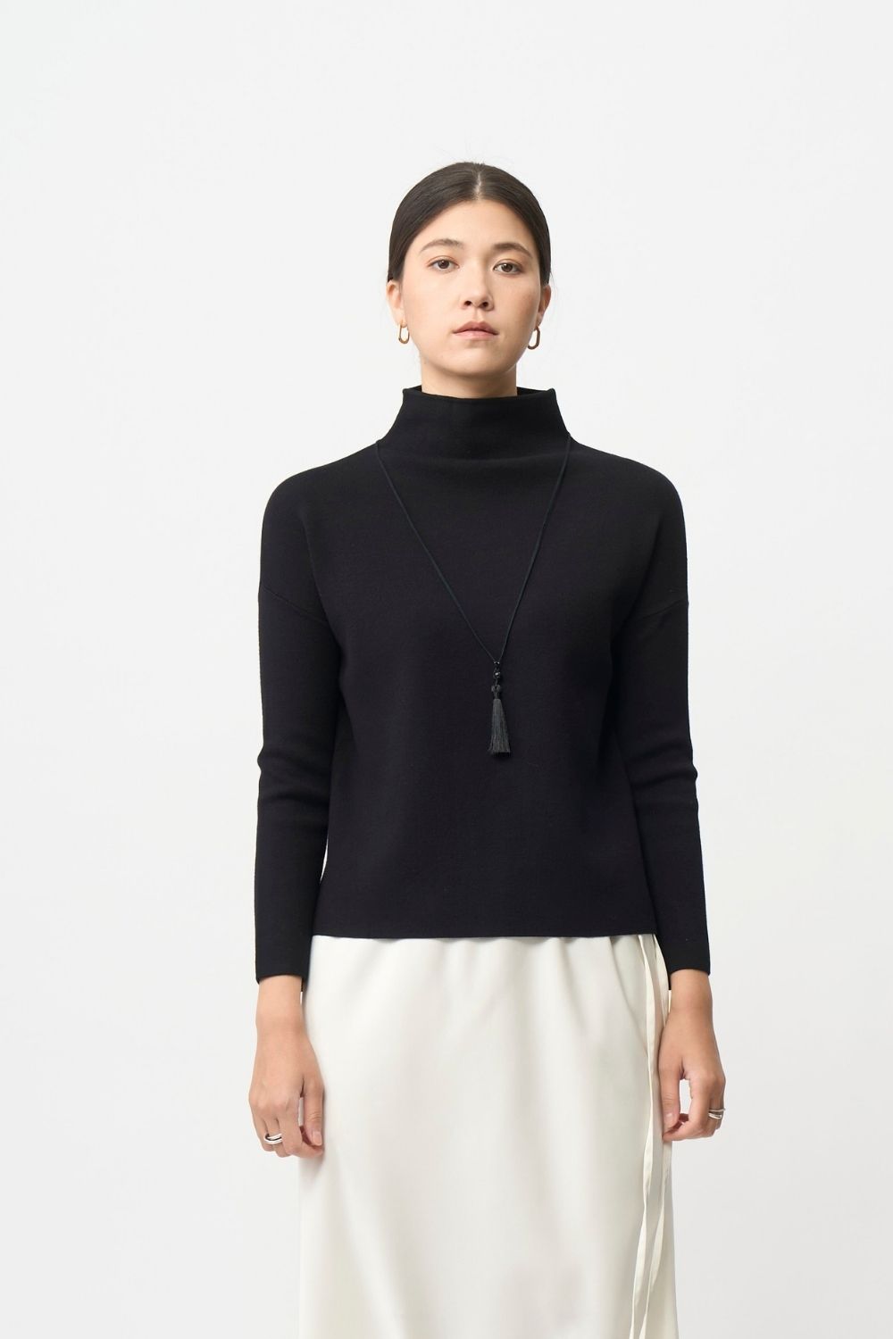Bottle neck Knit - BLACK
