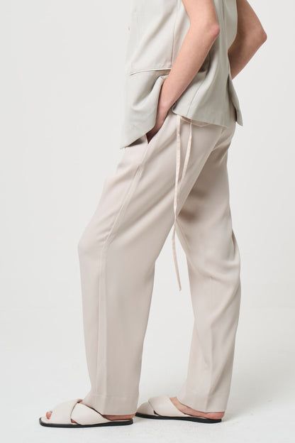 Switching Relax Pants - WHITE