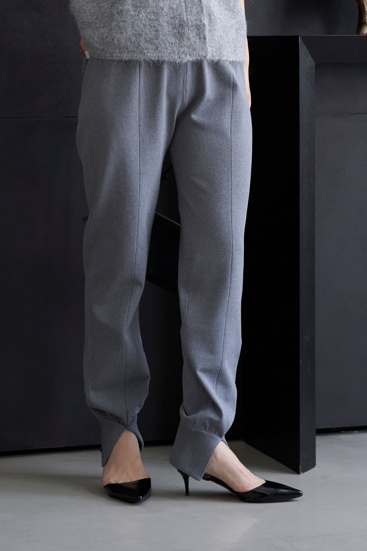 Center Press Jogger Pants - GRAY