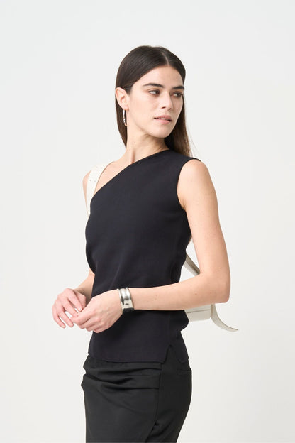 Minimal Shoulder Cutsew - BLACK