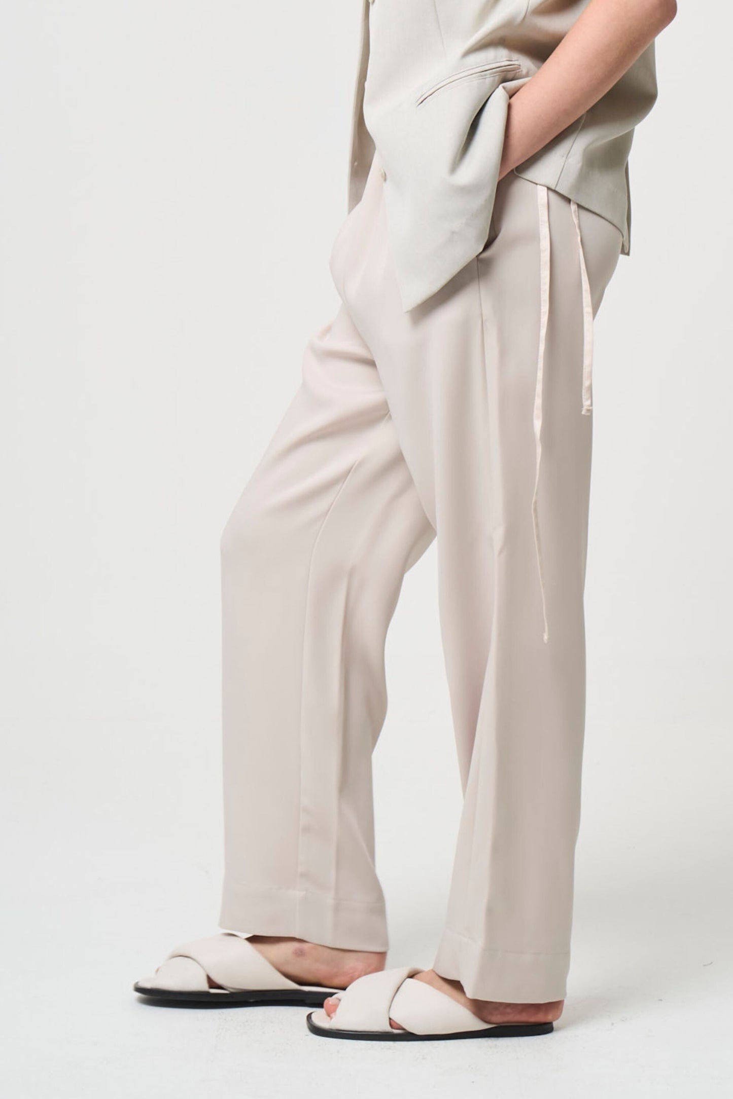 Switching Relax Pants - WHITE