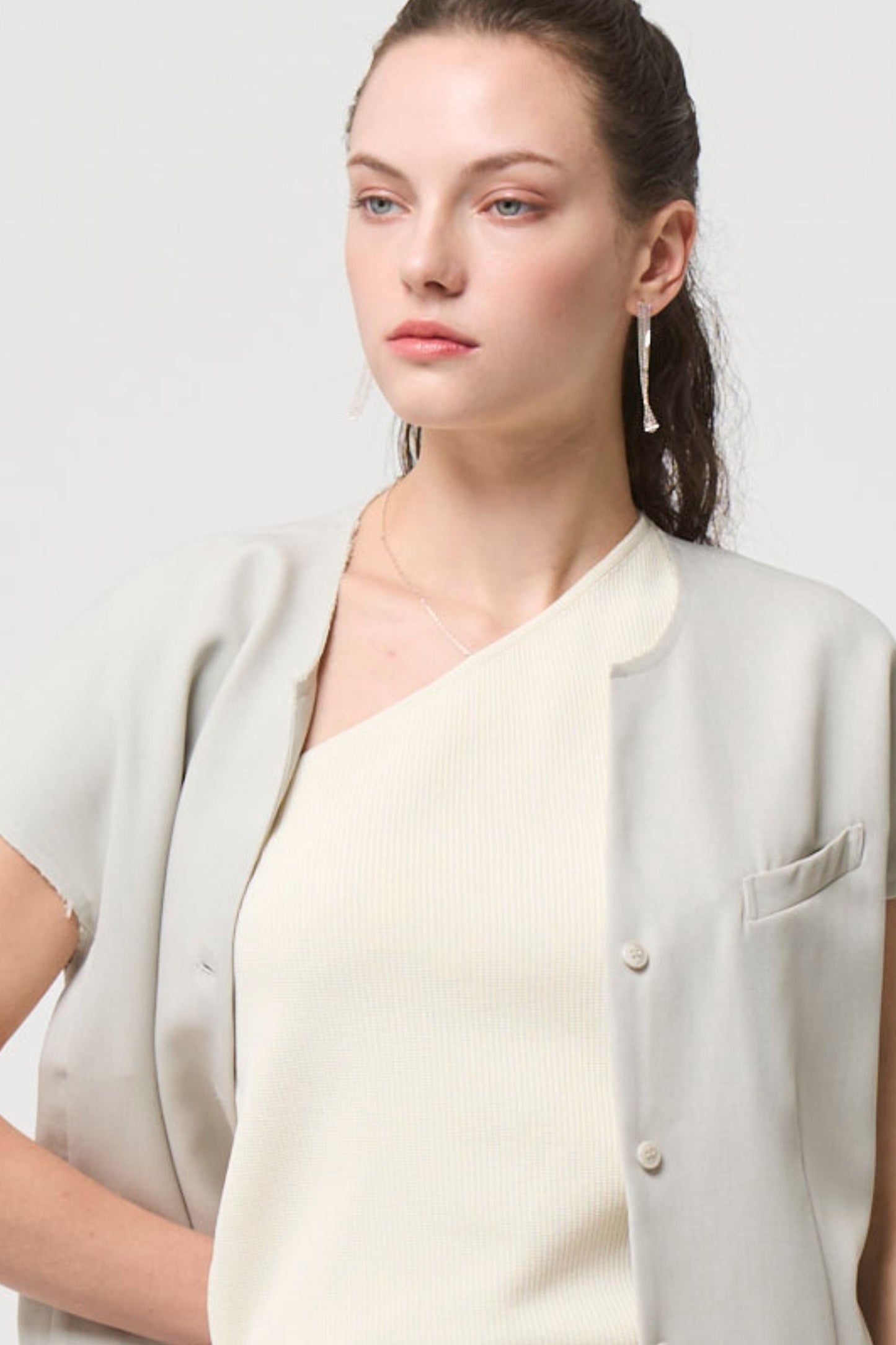 再入荷 Minimal Shoulder Cutsew - OFF WHITE