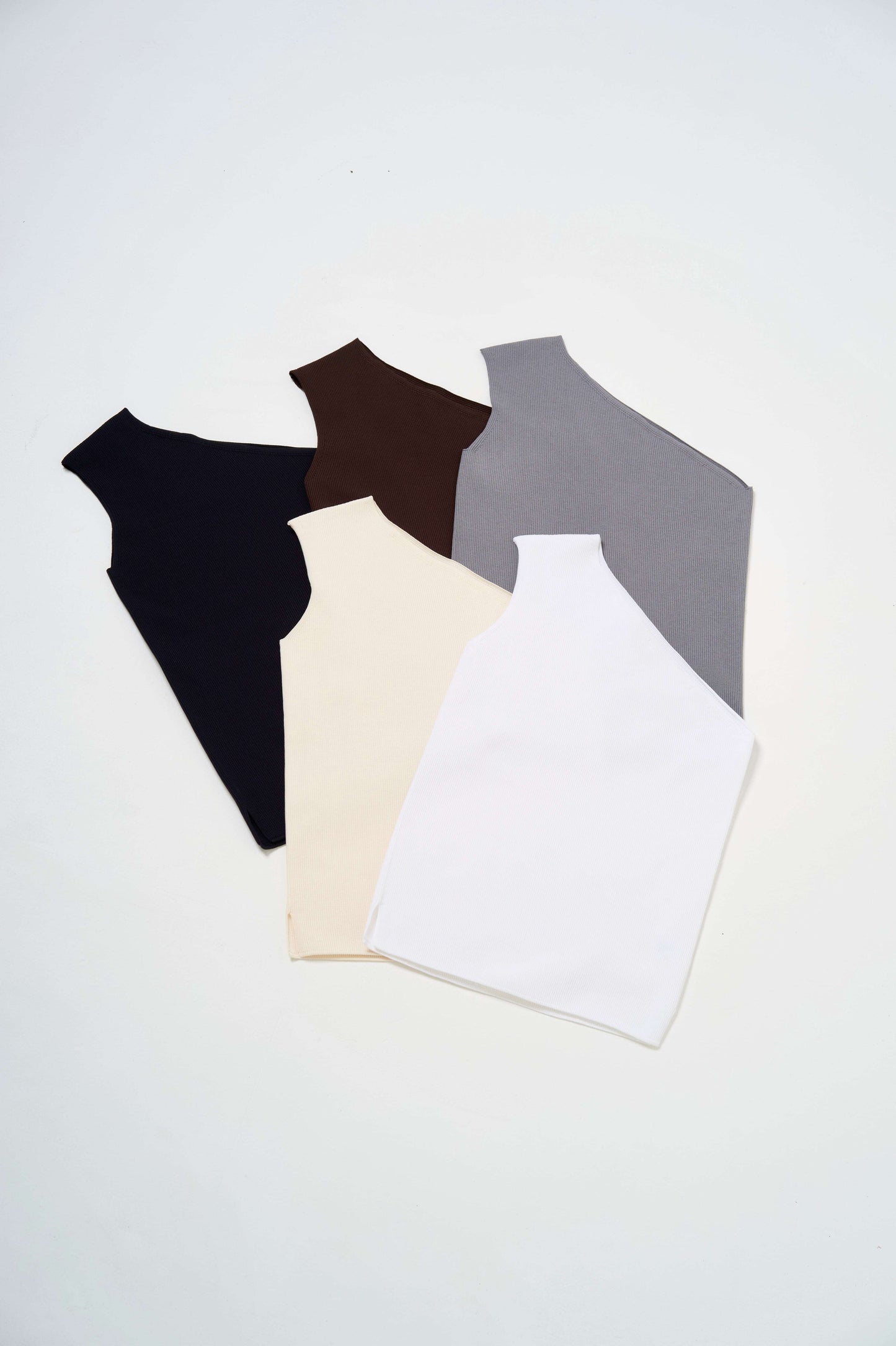 Minimal Shoulder Cutsew - WHITE